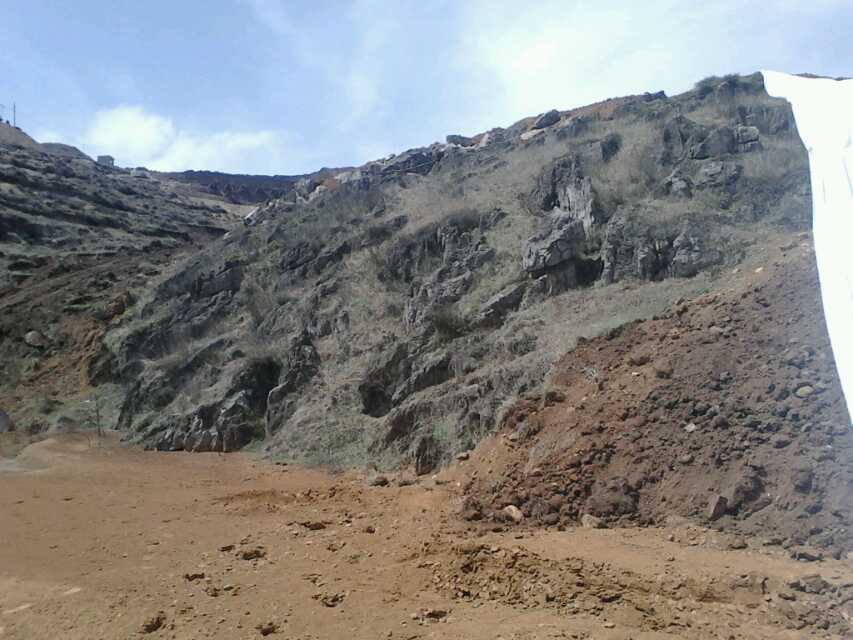壩坡防浪護坡土工膜施工過程 土工膜價格貴嗎？